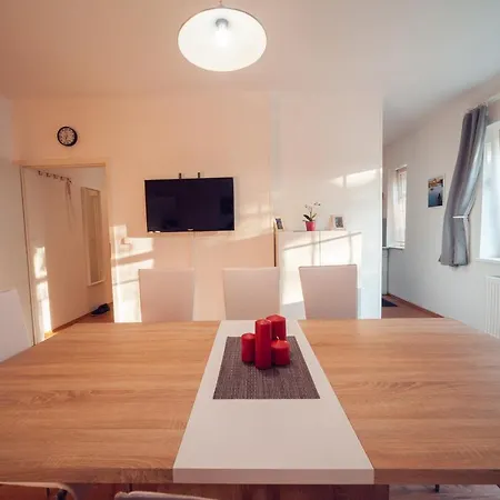 Strazni No. 16 Apartment
